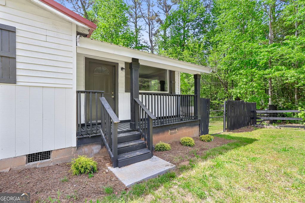 Photo of 715 Corinth Road, Hogansville, GA 30230 (MLS # 10739040)