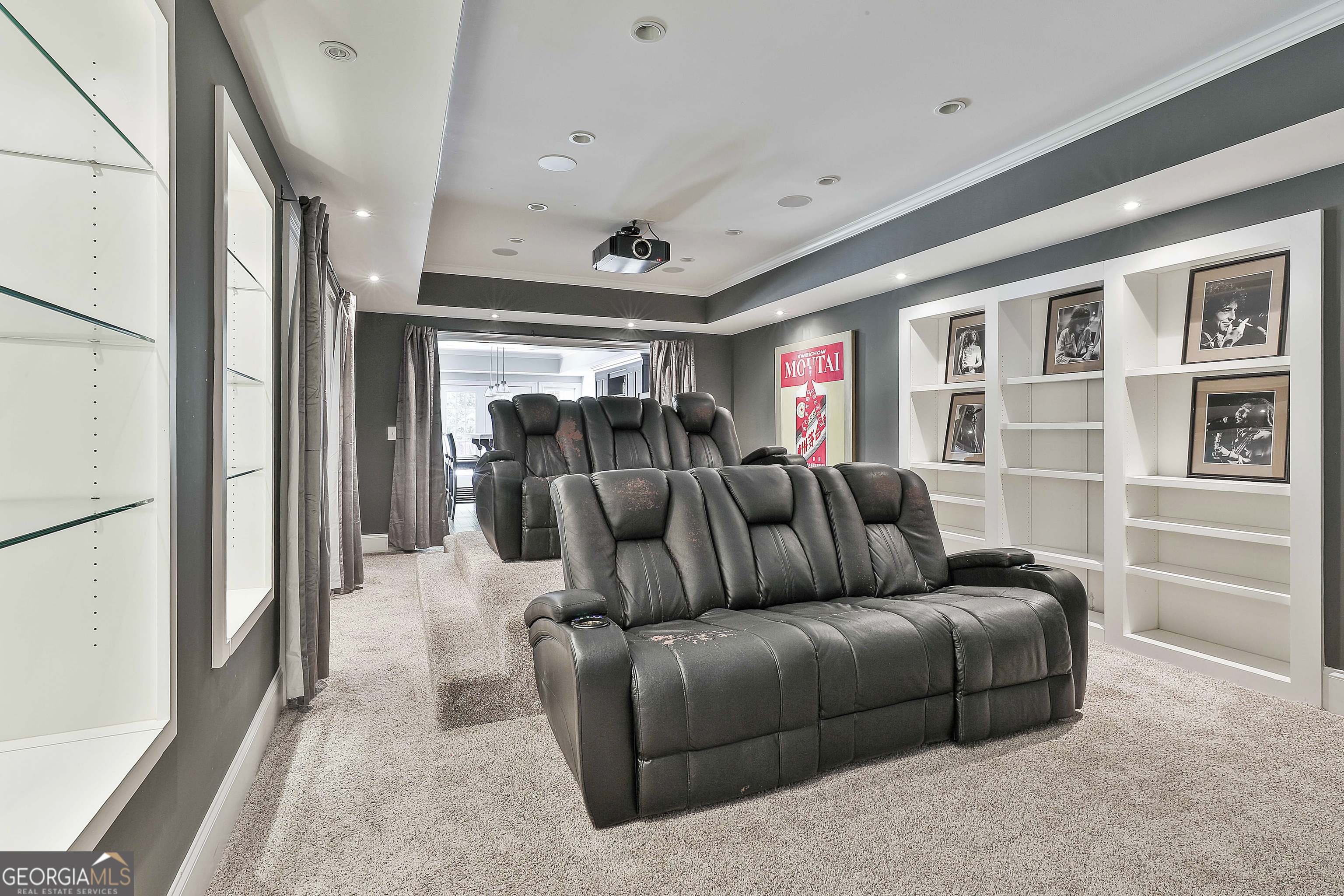 Peachtree City, Georgia 30269, United States, 5 Bedrooms Bedrooms, ,6 BathroomsBathrooms,Residential,Active,123045