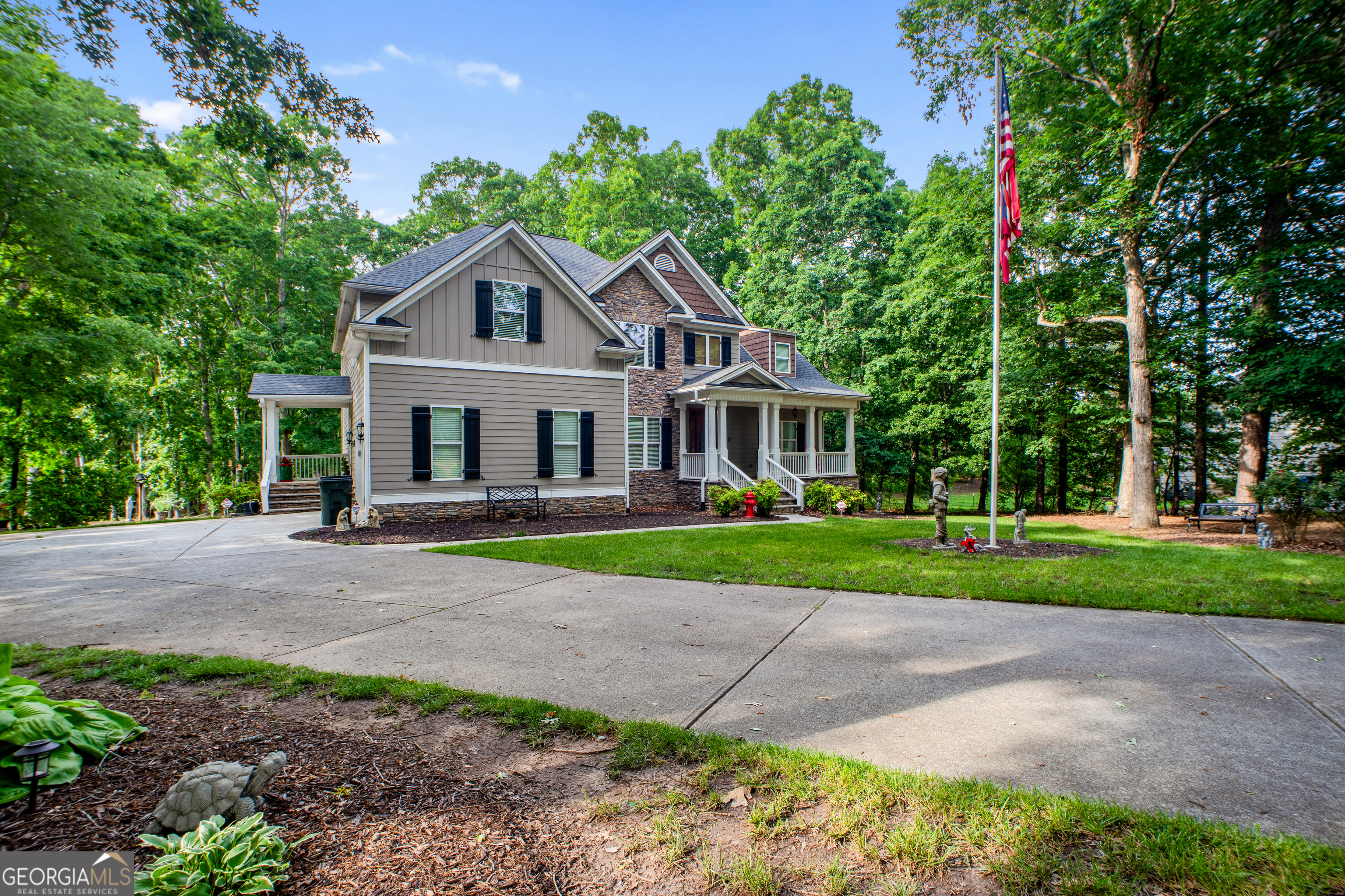 261 Double Springs RD SW