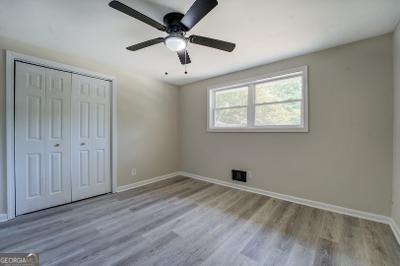 4176 King Edward DR