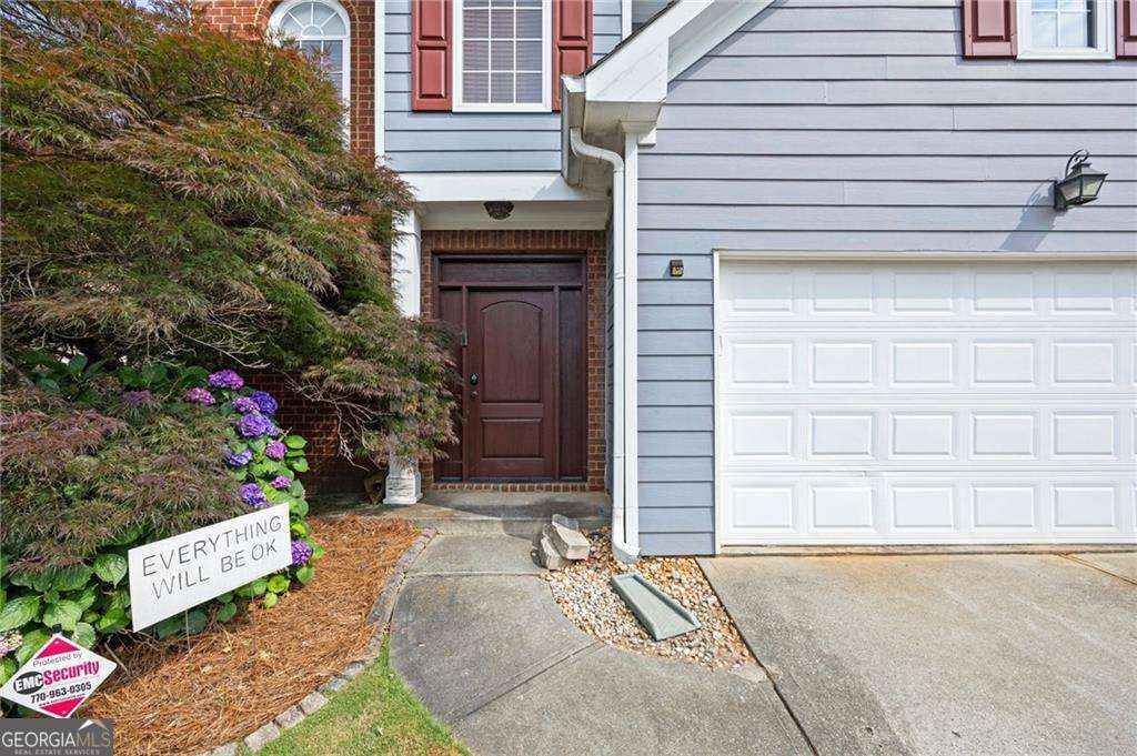 2890 Winterhaven CT