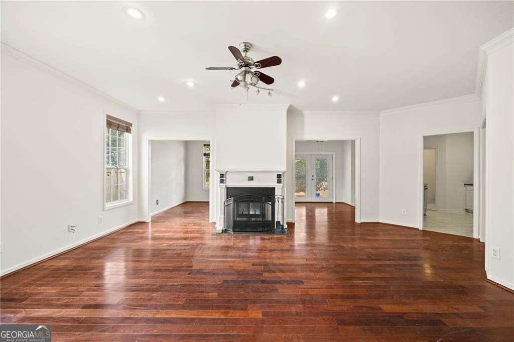 2890 Winterhaven CT