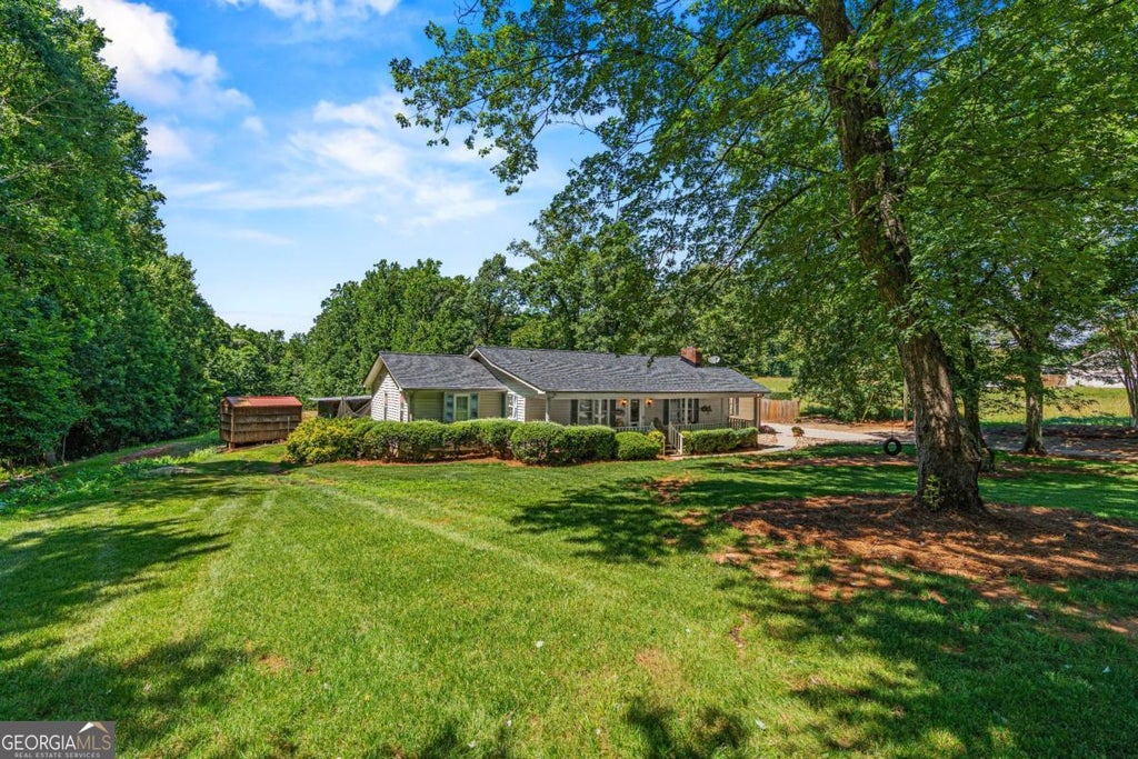 Photo of 3880 Tanners Mill Road, Gainesville, GA 30507 (MLS # 10792628)