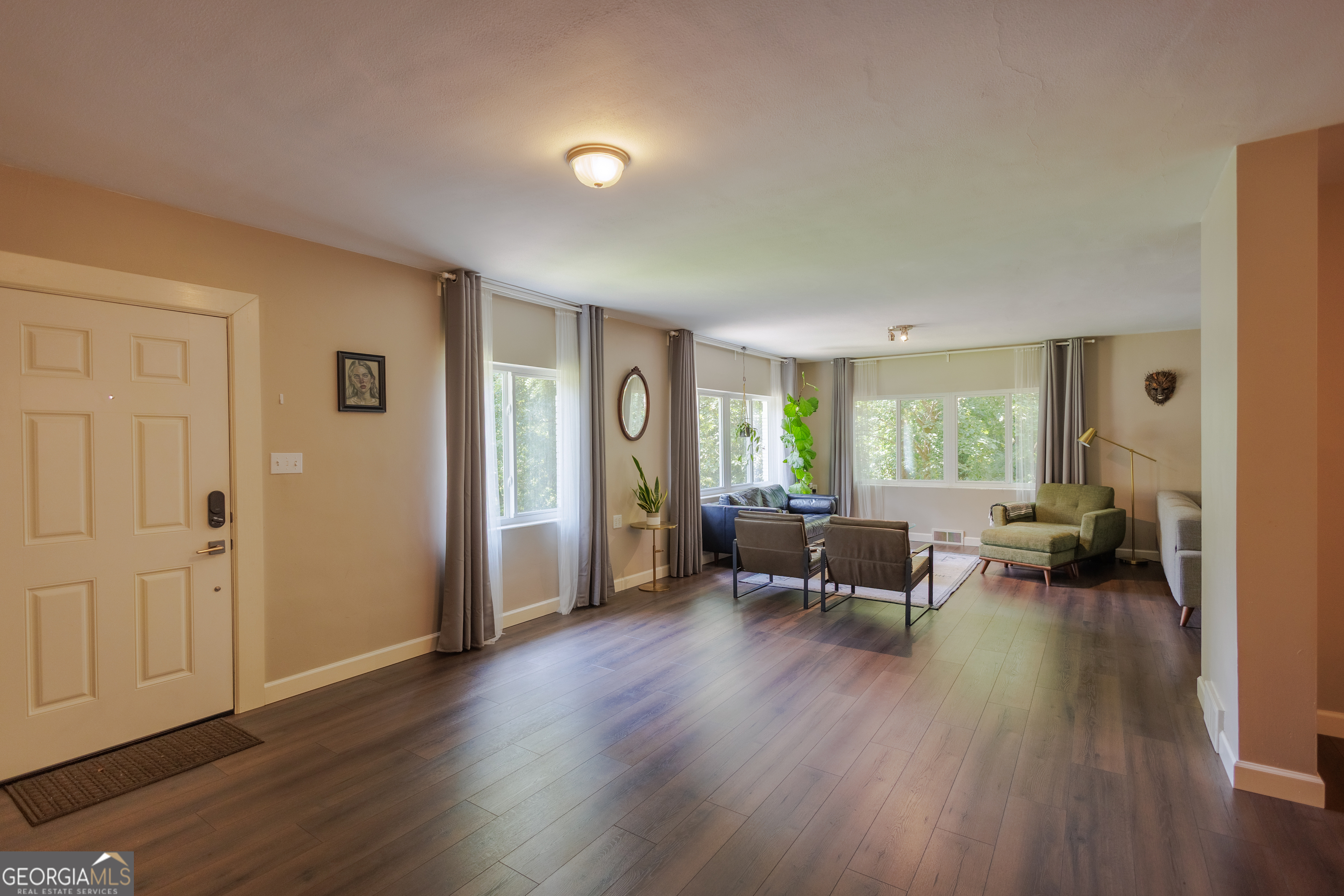 1485 Lone Oak DR