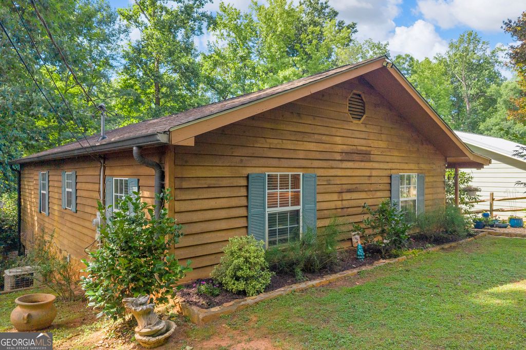Photo of 776 Normandy Trail, Lavonia, GA 30553 (MLS # 10787194)