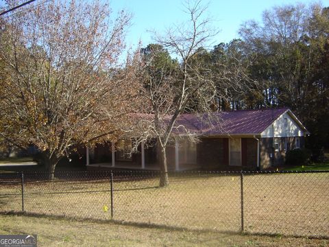 A home in Lanett