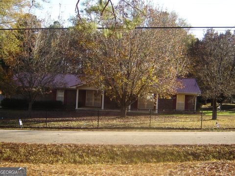 A home in Lanett