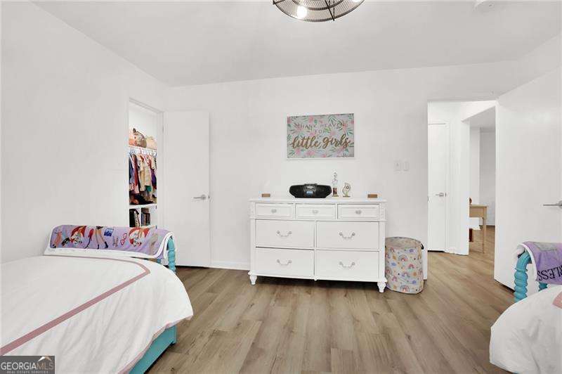 Roswell Pointe - Residential