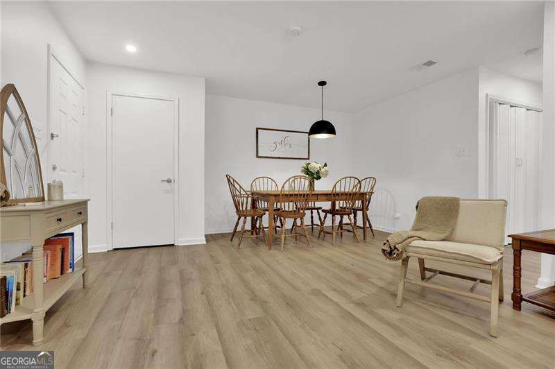 Roswell Pointe - Residential