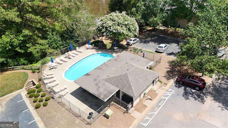 Roswell Pointe - Residential