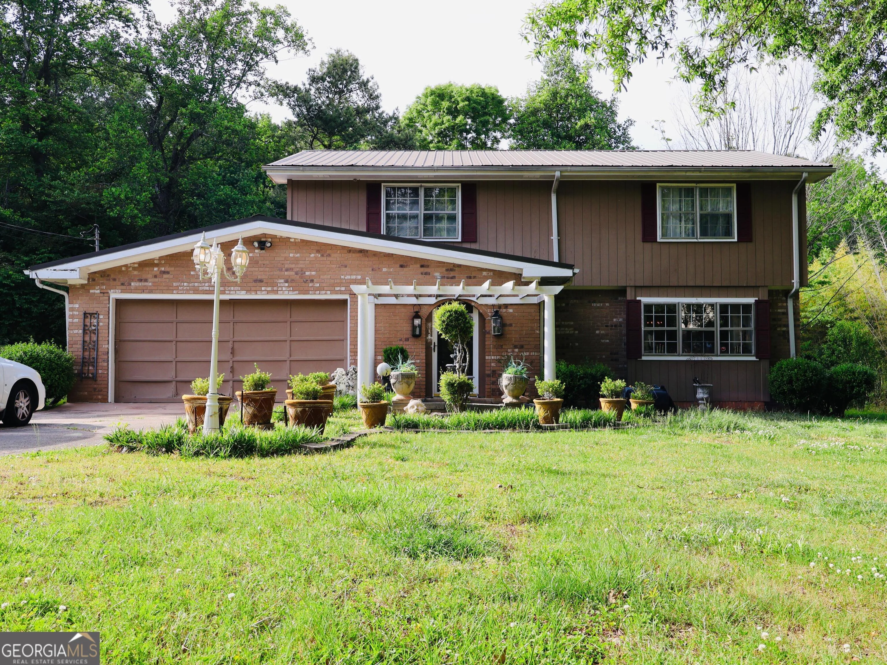 1900 Mountain Brook Drive