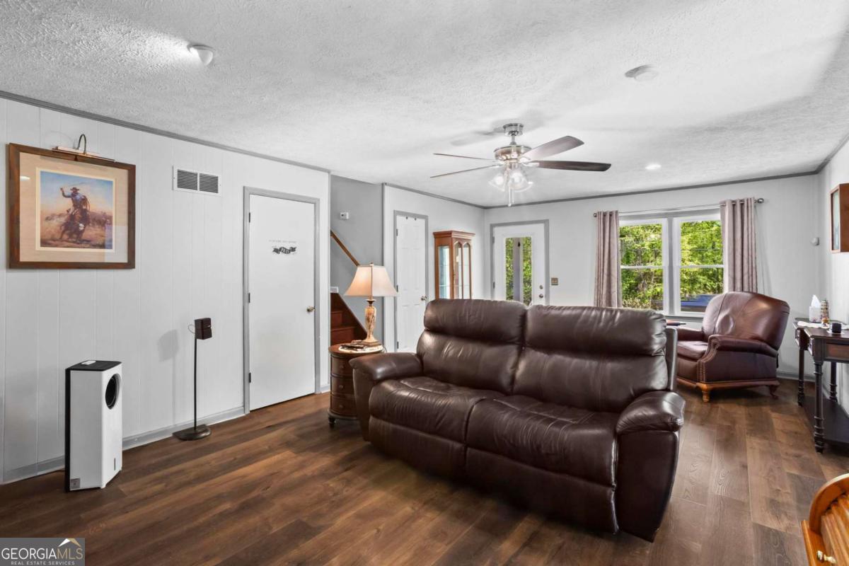 363 Arnold Mill RD