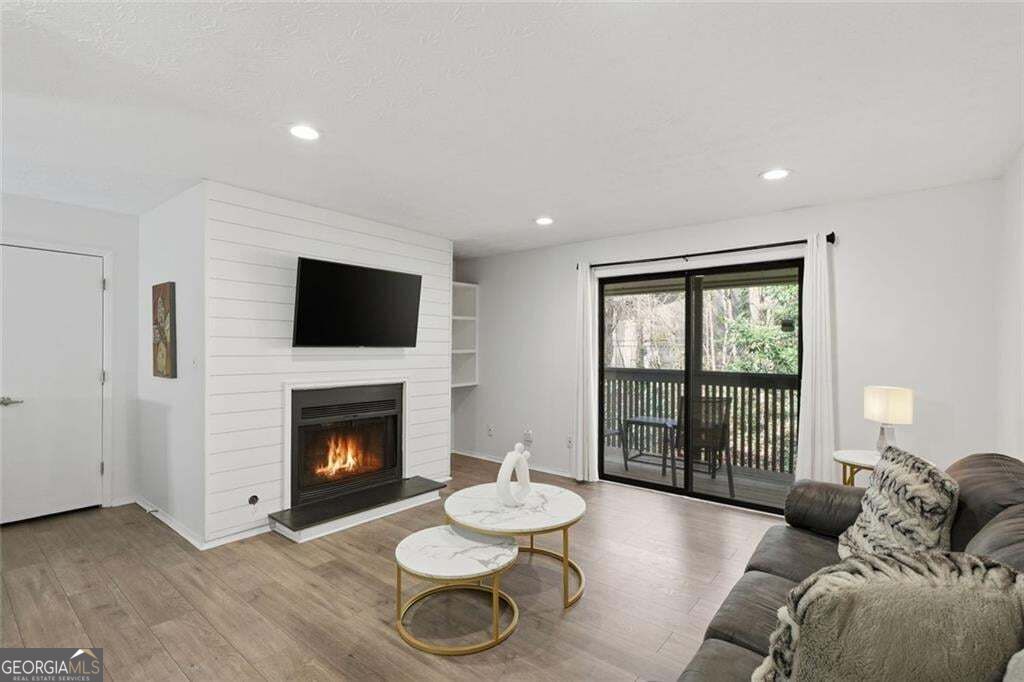 703 Cumberland CT