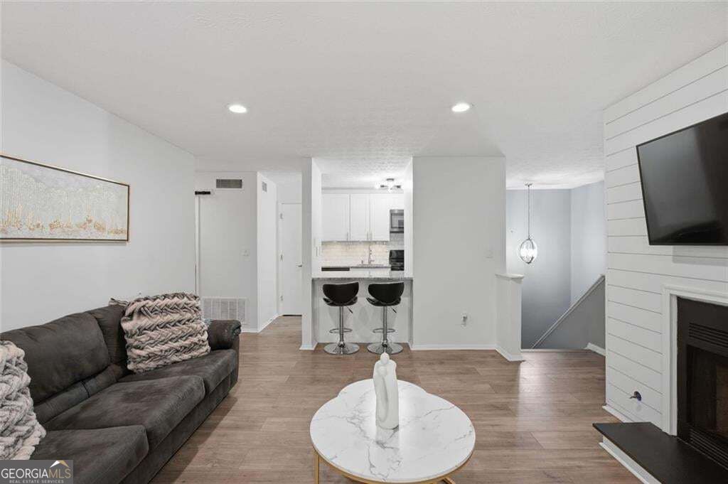 703 Cumberland CT