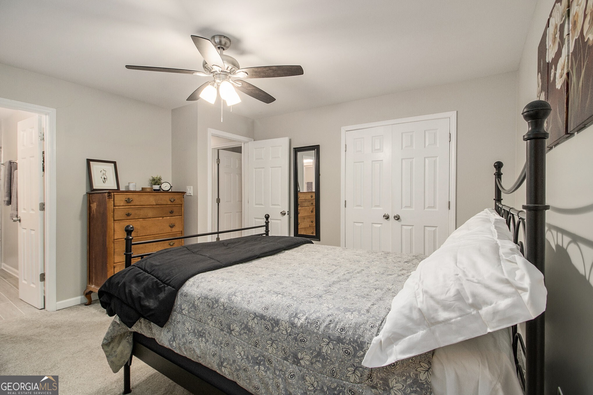 3295 Artesia DR