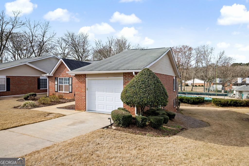 Photo of 130 Cornwallis Way, Fayetteville, GA 30214 (MLS # 10767549)