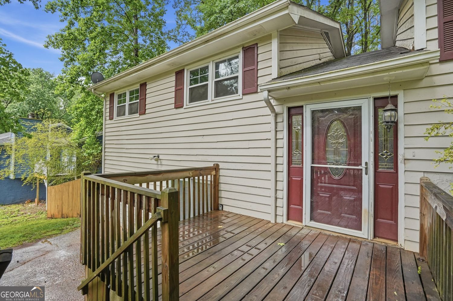 5382 Janet LN