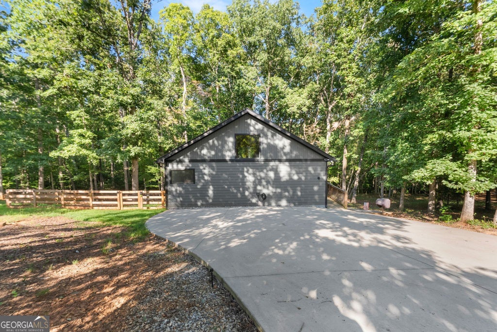Photo of 162 Hickory Ridge Drive, Cleveland, GA 30528 (MLS # 10866450)
