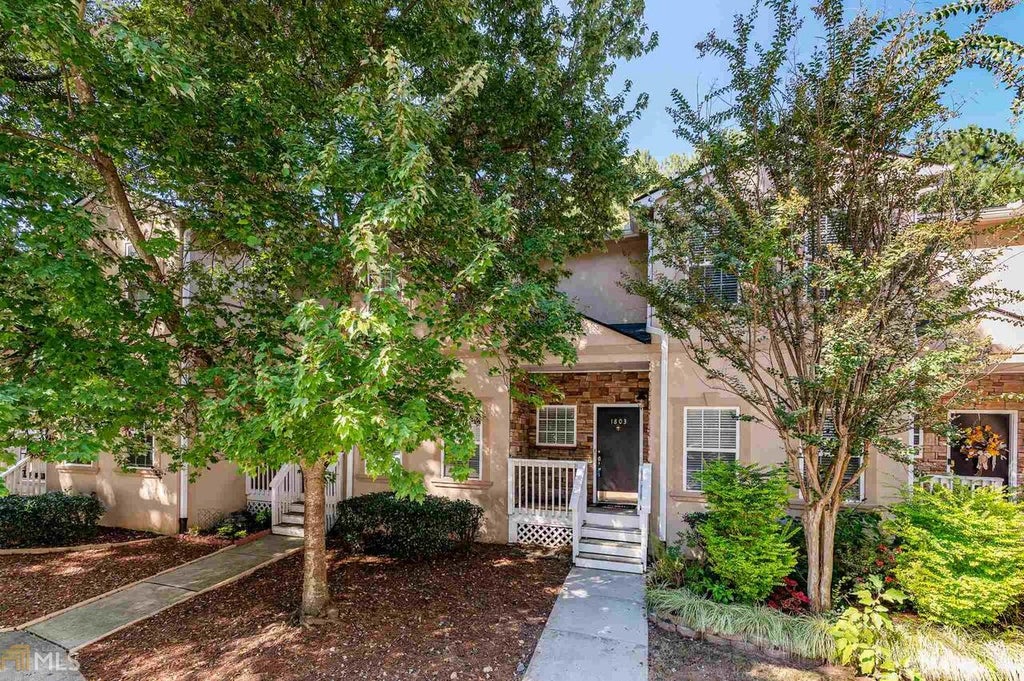 Photo of 1803 Mason Creek Circle, Atlanta, GA 30350 (MLS # 10868223)