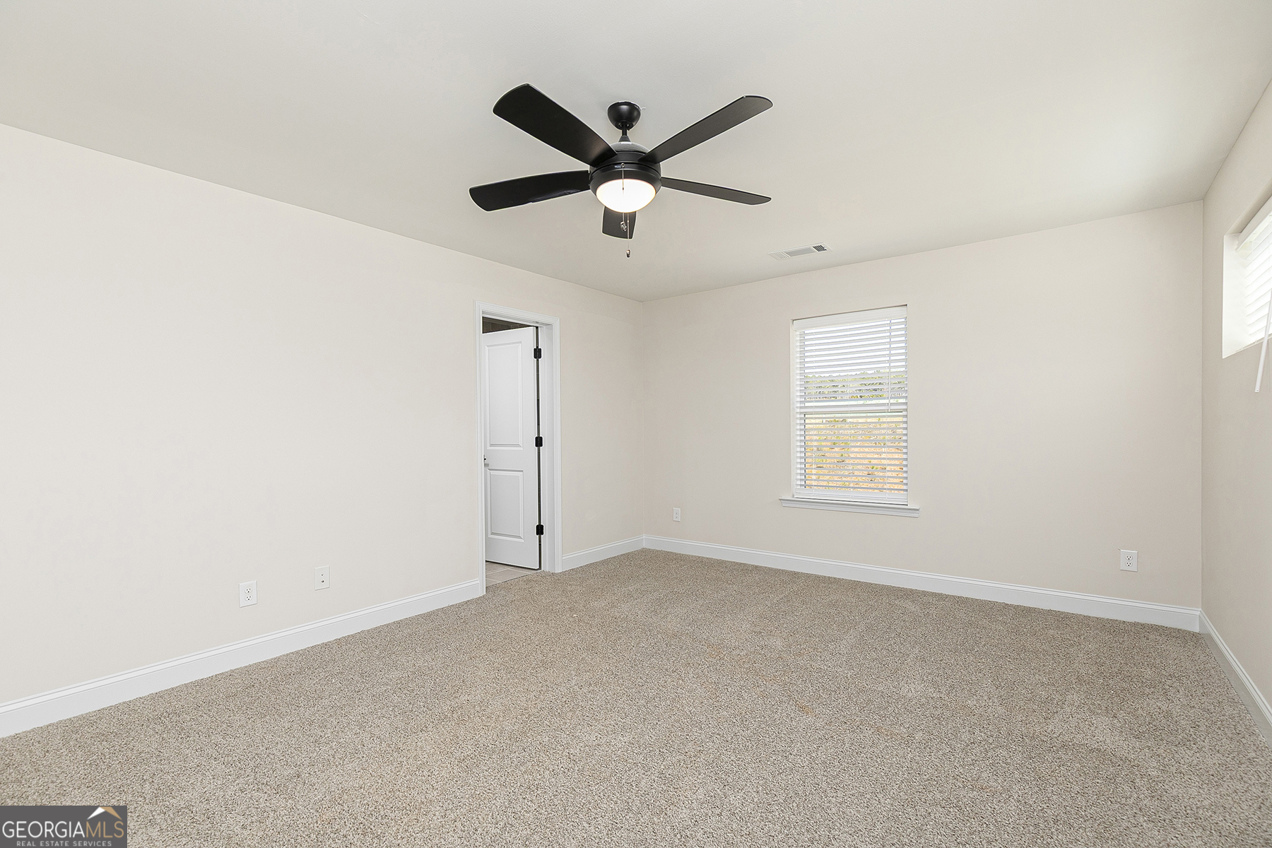 100 Cantrell DR
