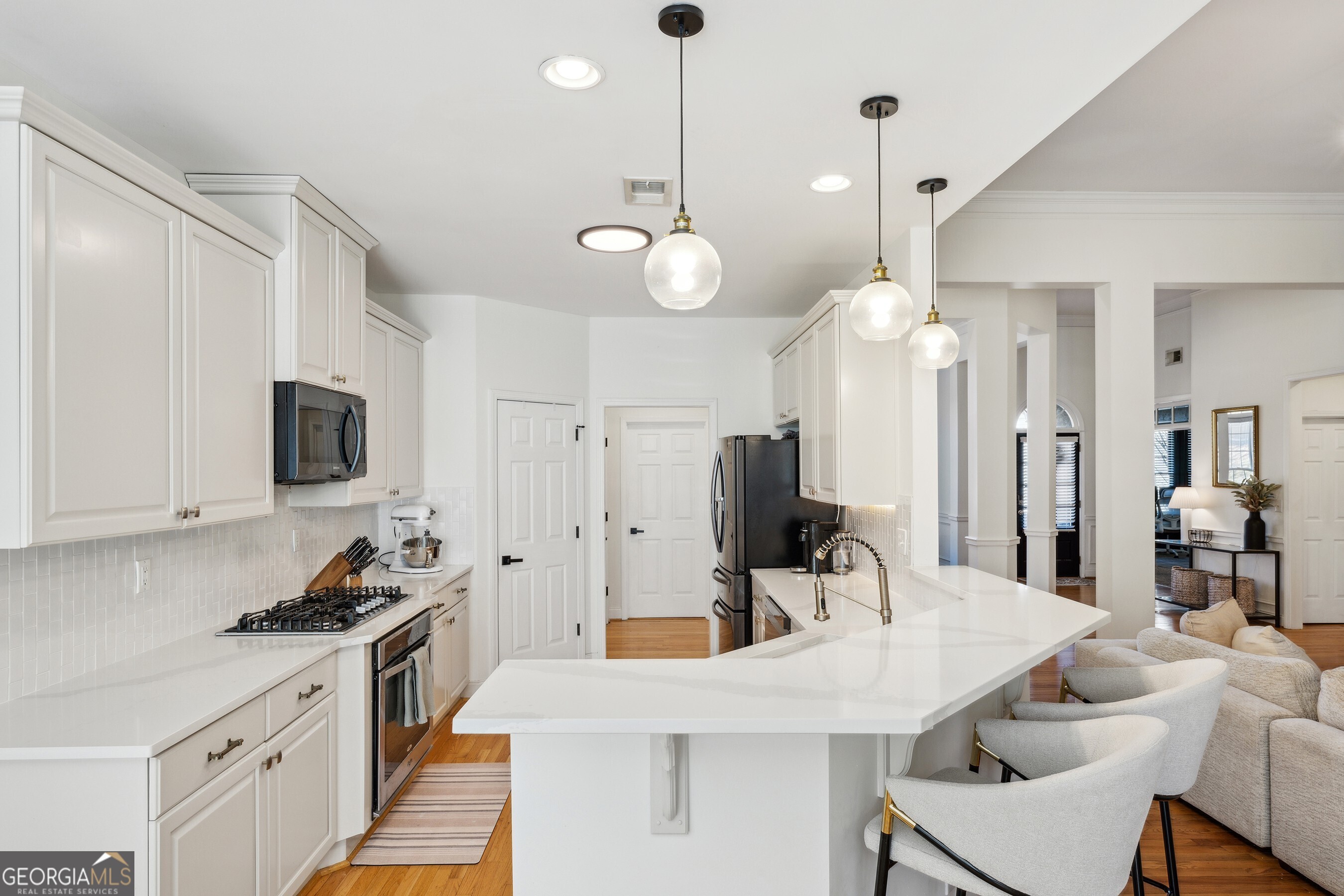 Lakefield Manor - Residential