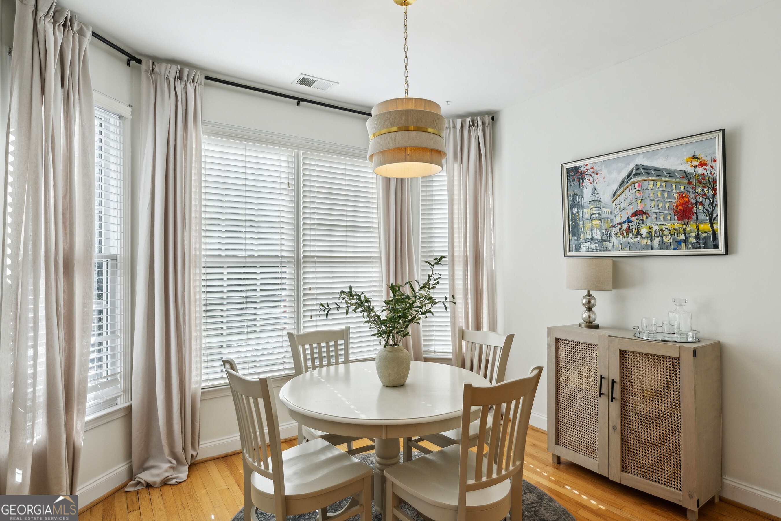 Lakefield Manor - Residential