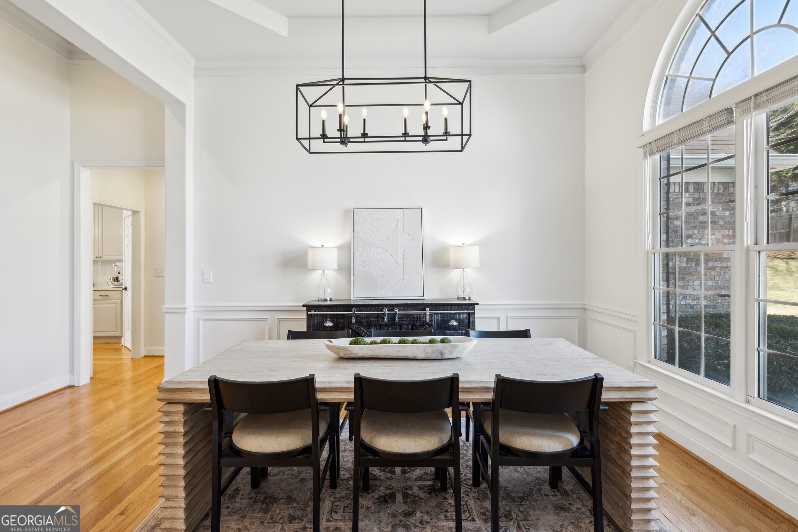 Lakefield Manor - Residential
