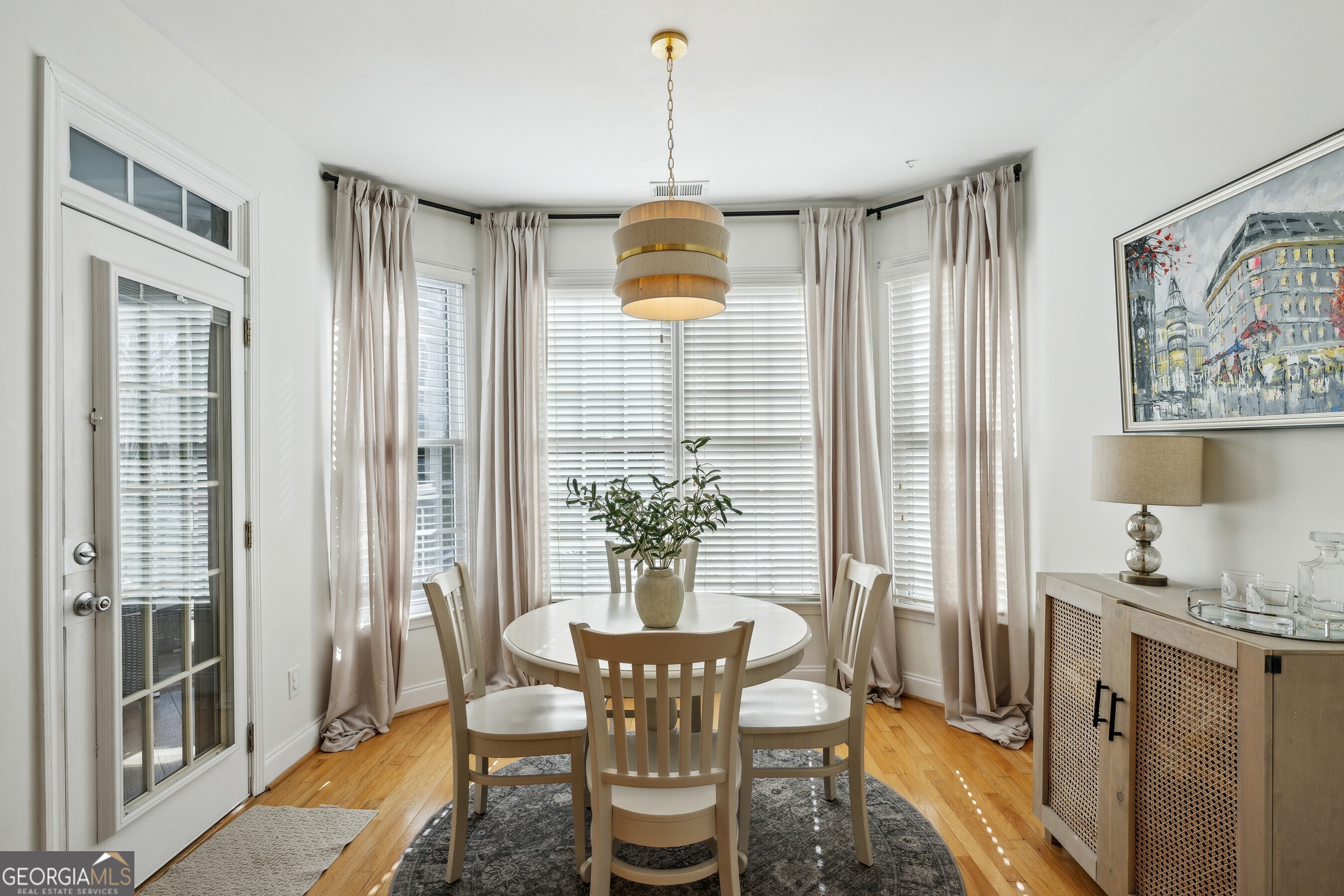 Lakefield Manor - Residential