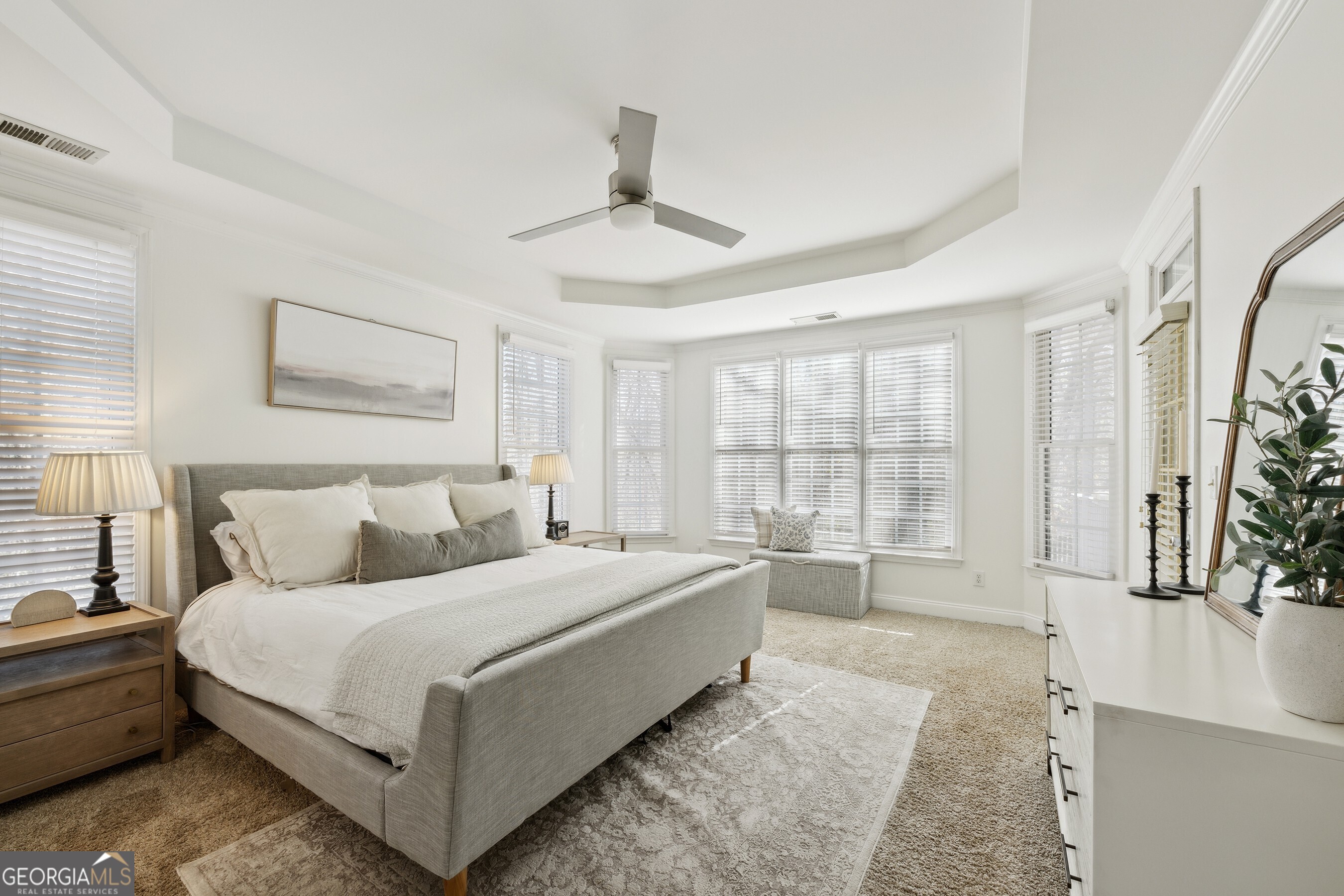 Lakefield Manor - Residential