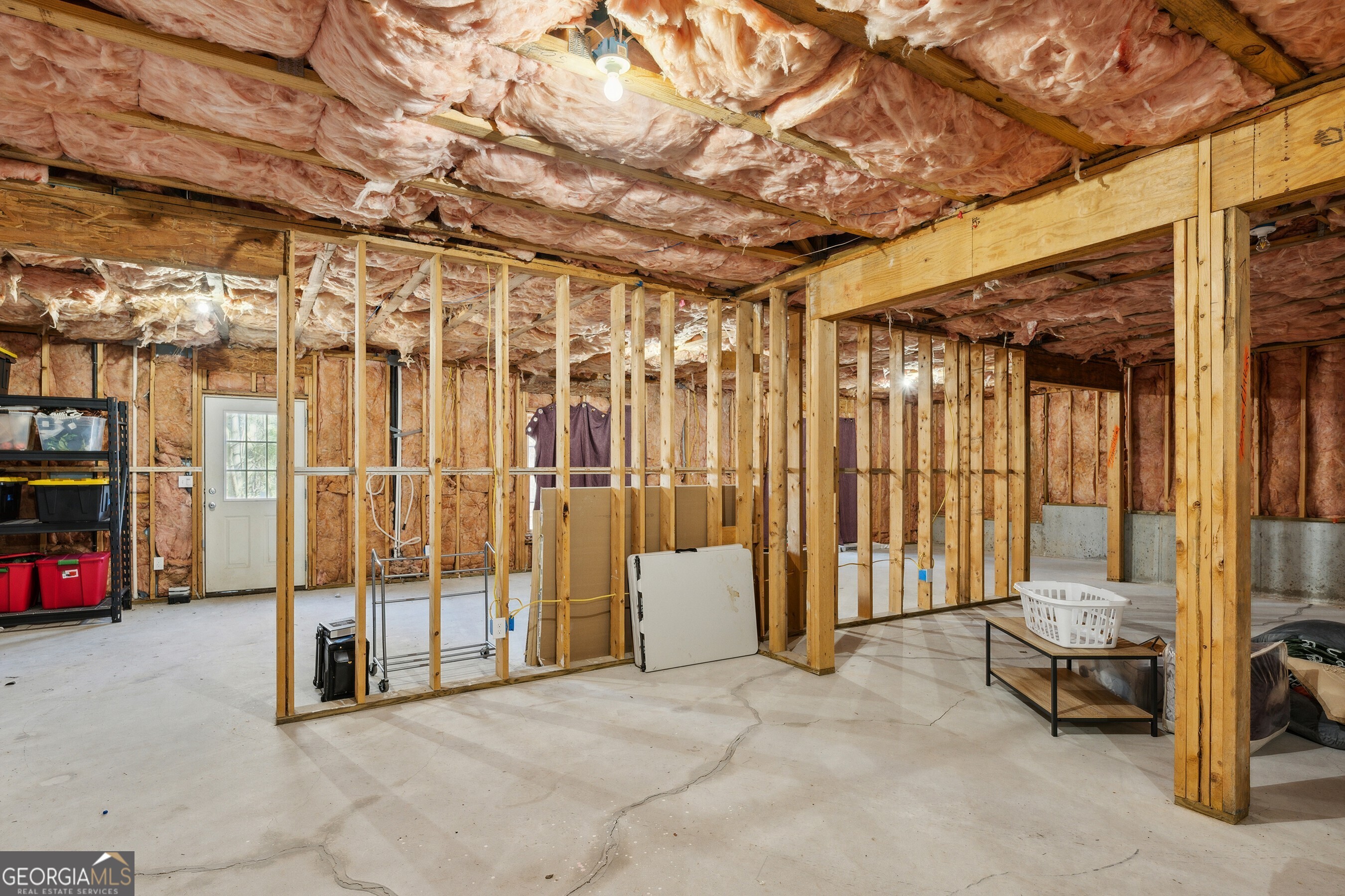 Lakefield Manor - Residential