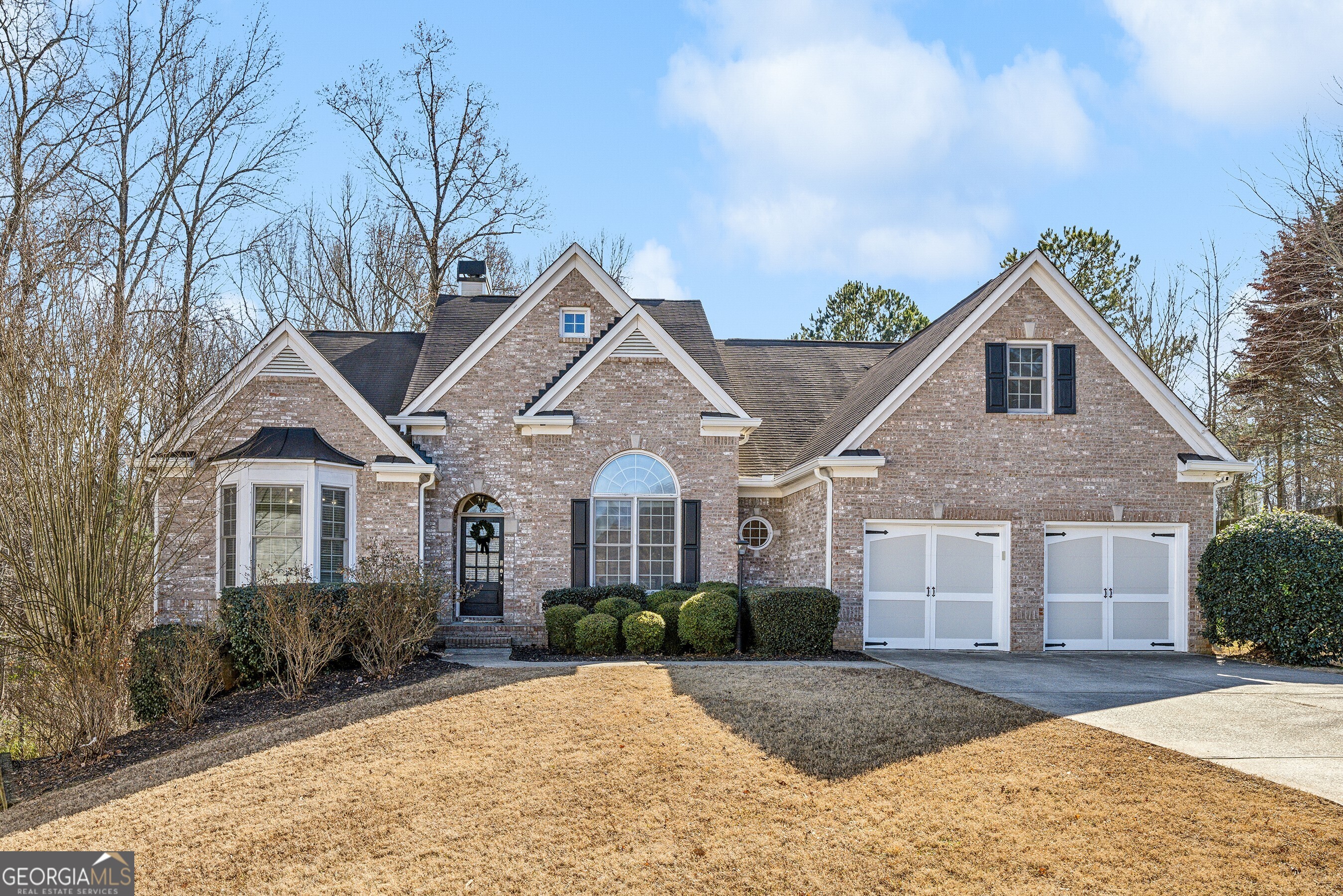 Lakefield Manor - Residential
