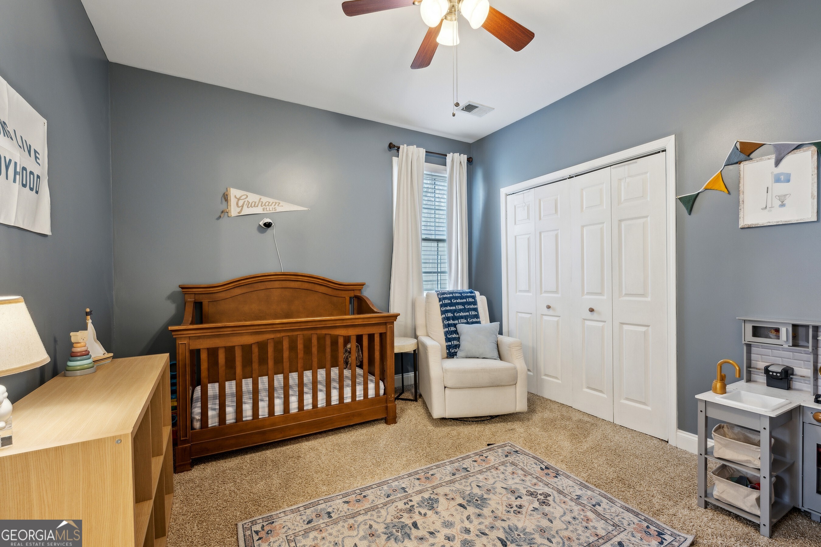 Lakefield Manor - Residential