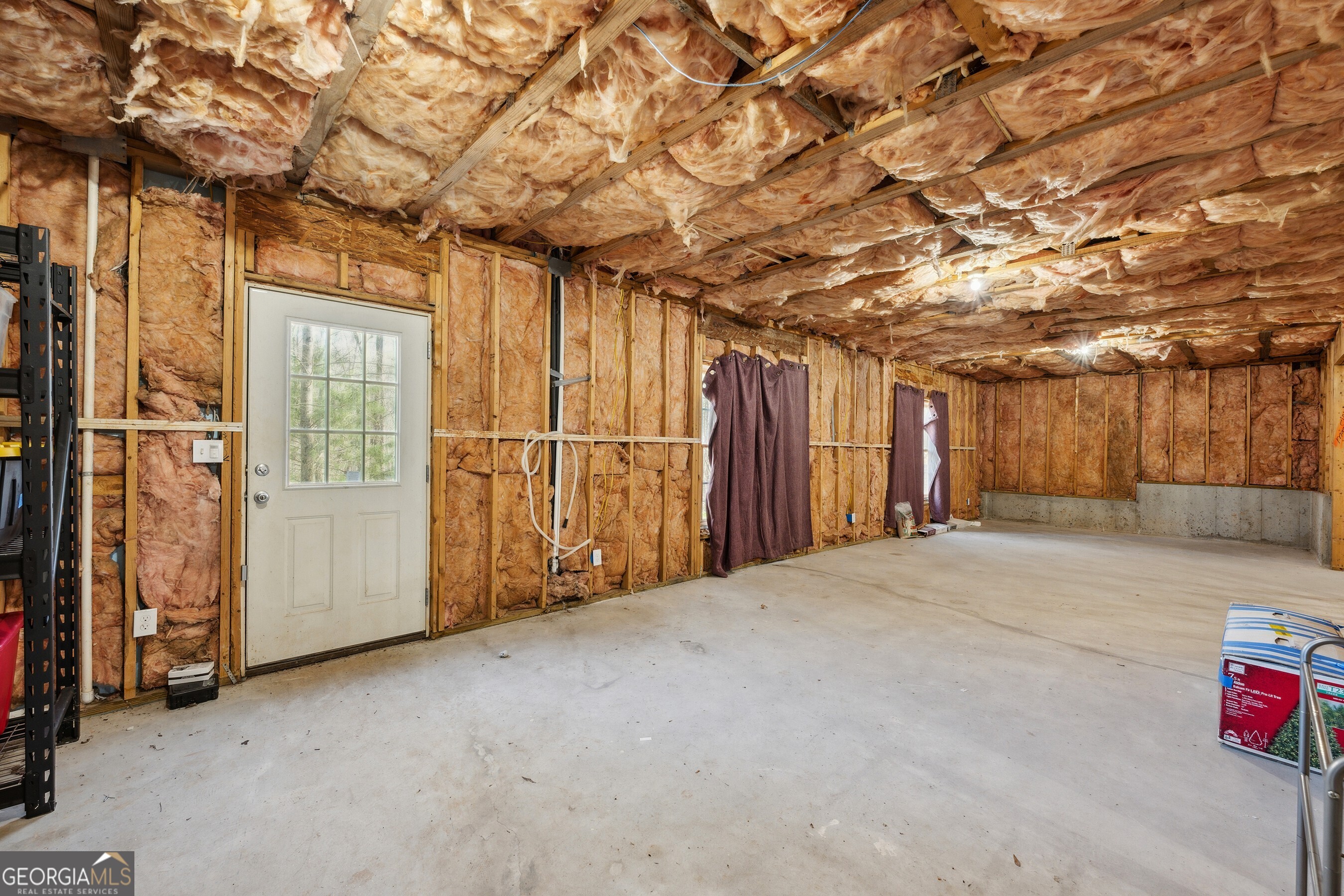 Lakefield Manor - Residential