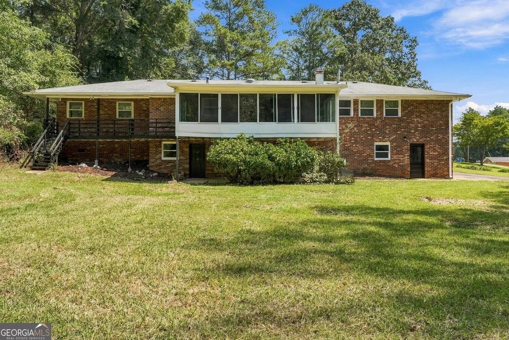 Photo of 4195 Valley Lake Terrace SW, Atlanta, GA 30349 (MLS # 10853086)