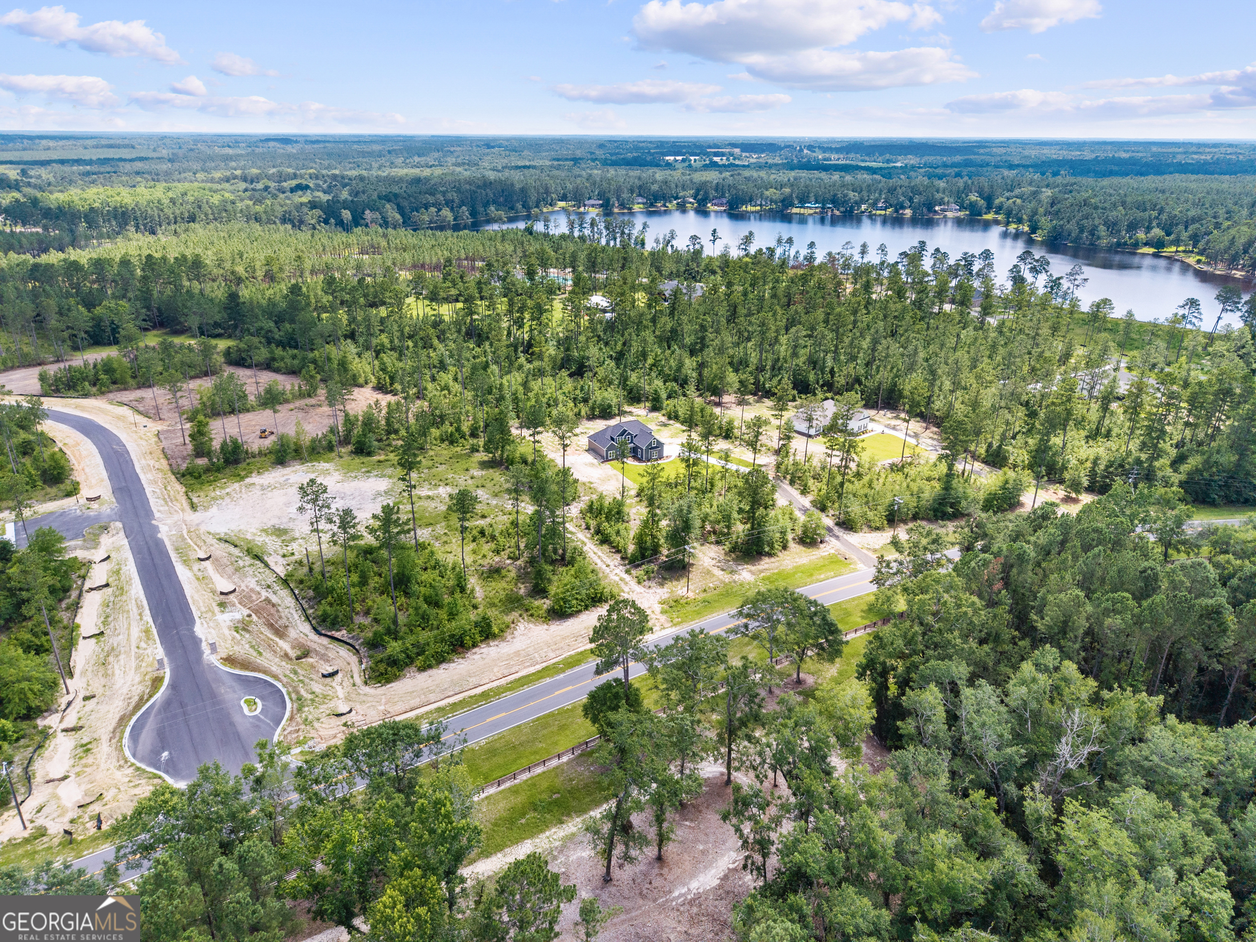1408 Lotts Creek RD