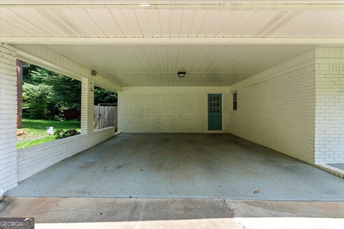 558 Carlouetta RD SW