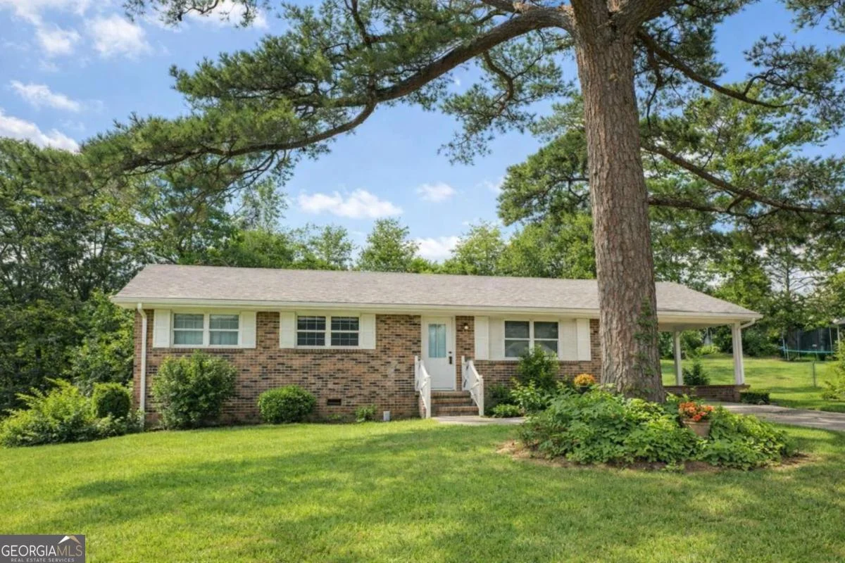 615 Peachtree Drive
