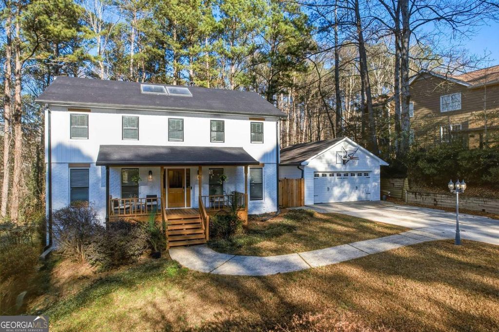 Photo of 3880 W Cooper Lake Drive SE, Smyrna, GA 30082 (MLS # 10664114)