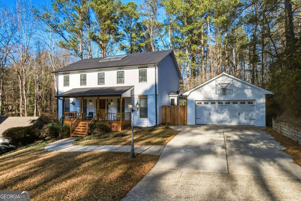 Photo of 3880 W Cooper Lake Drive SE, Smyrna, GA 30082 (MLS # 10664114)