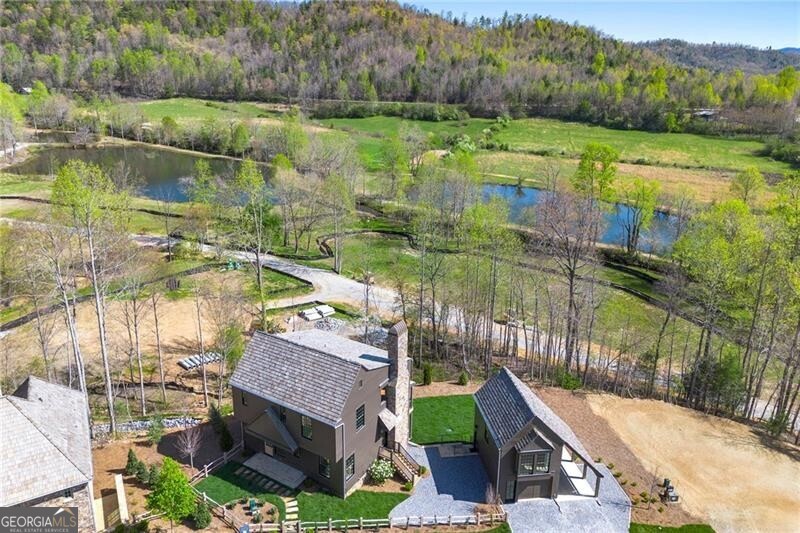 60 Cove View LN