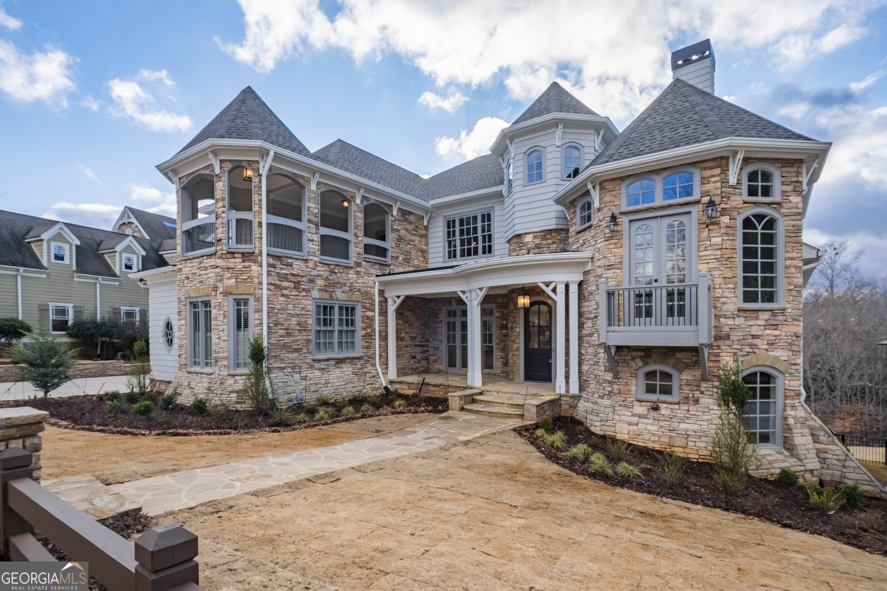 6756 Hedge Row LN