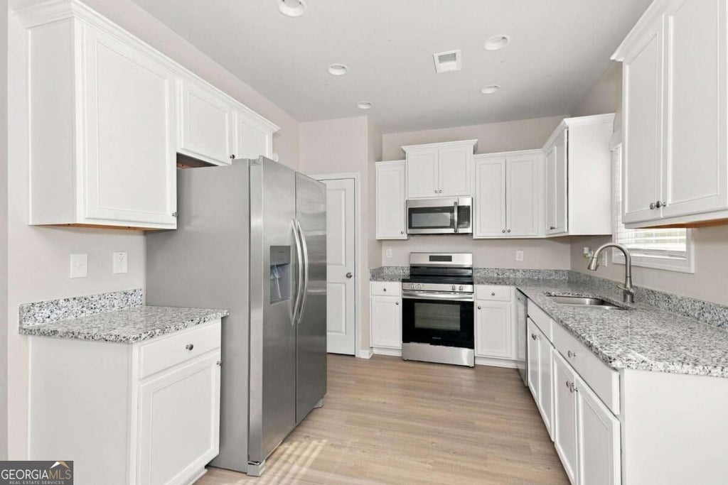 Photo of 126 Culver Street, Jackson, GA 30233 (MLS # 10877655)