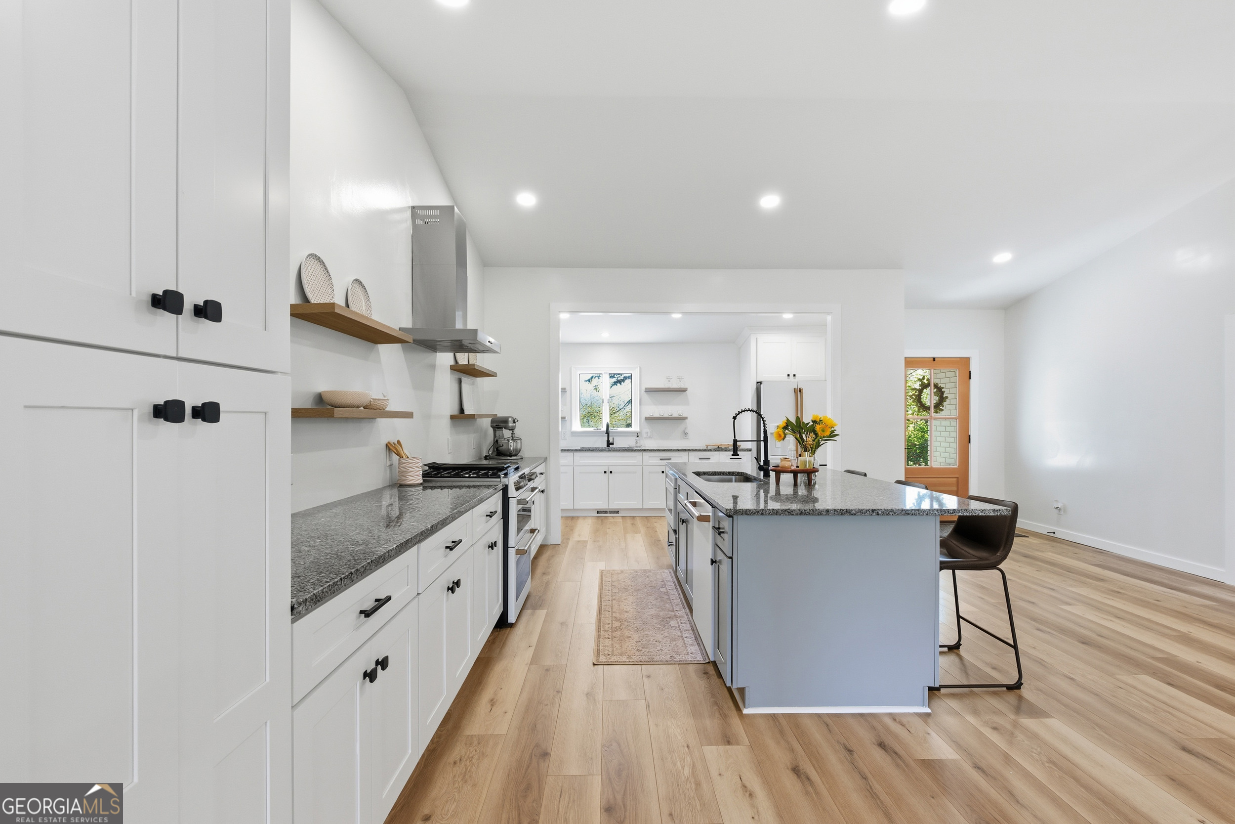 Rabun Gap, Georgia 30568, United States, 4 Bedrooms Bedrooms, ,3 BathroomsBathrooms,Residential,Active,253303