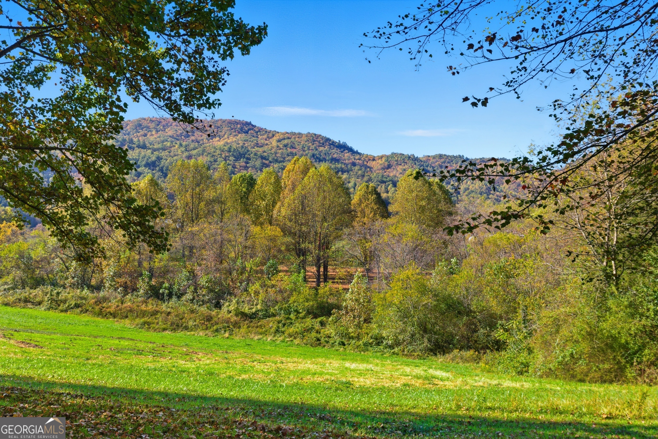 Rabun Gap, Georgia 30568, United States, 4 Bedrooms Bedrooms, ,3 BathroomsBathrooms,Residential,Active,253303