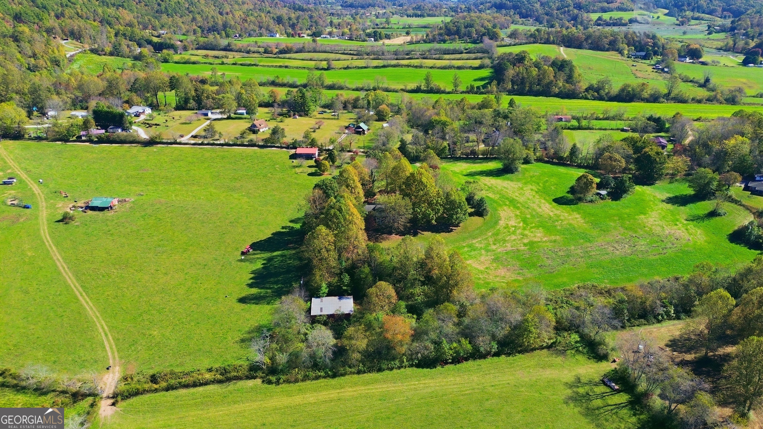 Rabun Gap, Georgia 30568, United States, 4 Bedrooms Bedrooms, ,3 BathroomsBathrooms,Residential,Active,253303