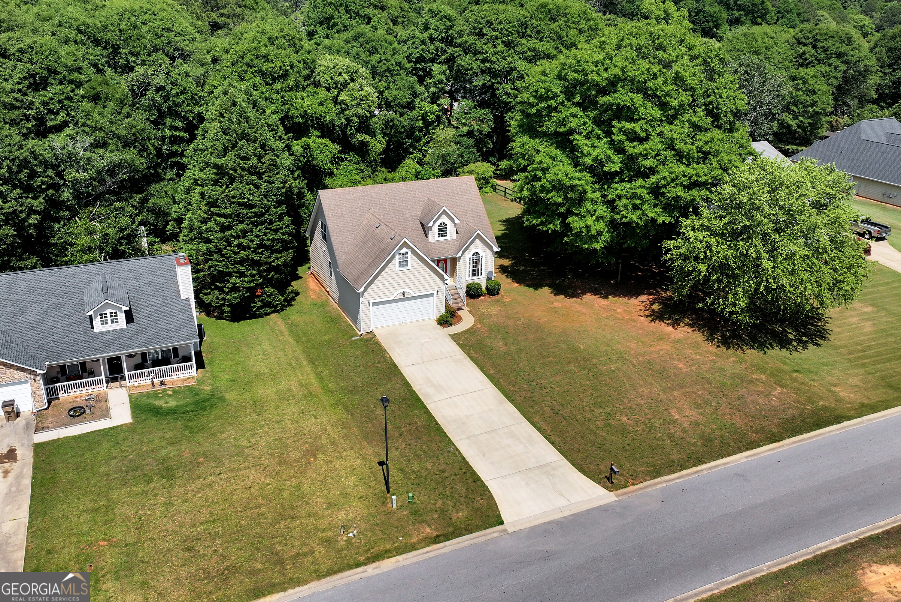 381 Arrowhatchee DR