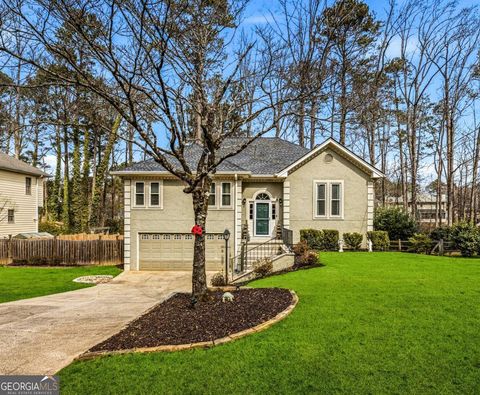 1975 Hunt Crossing CT Lawrenceville GA 30043