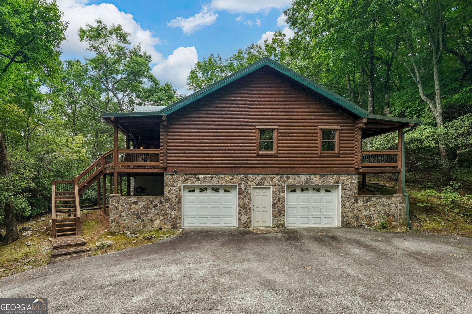 154 Summer LN