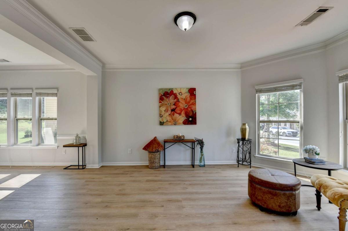 7085 ROCKING HORSE LN