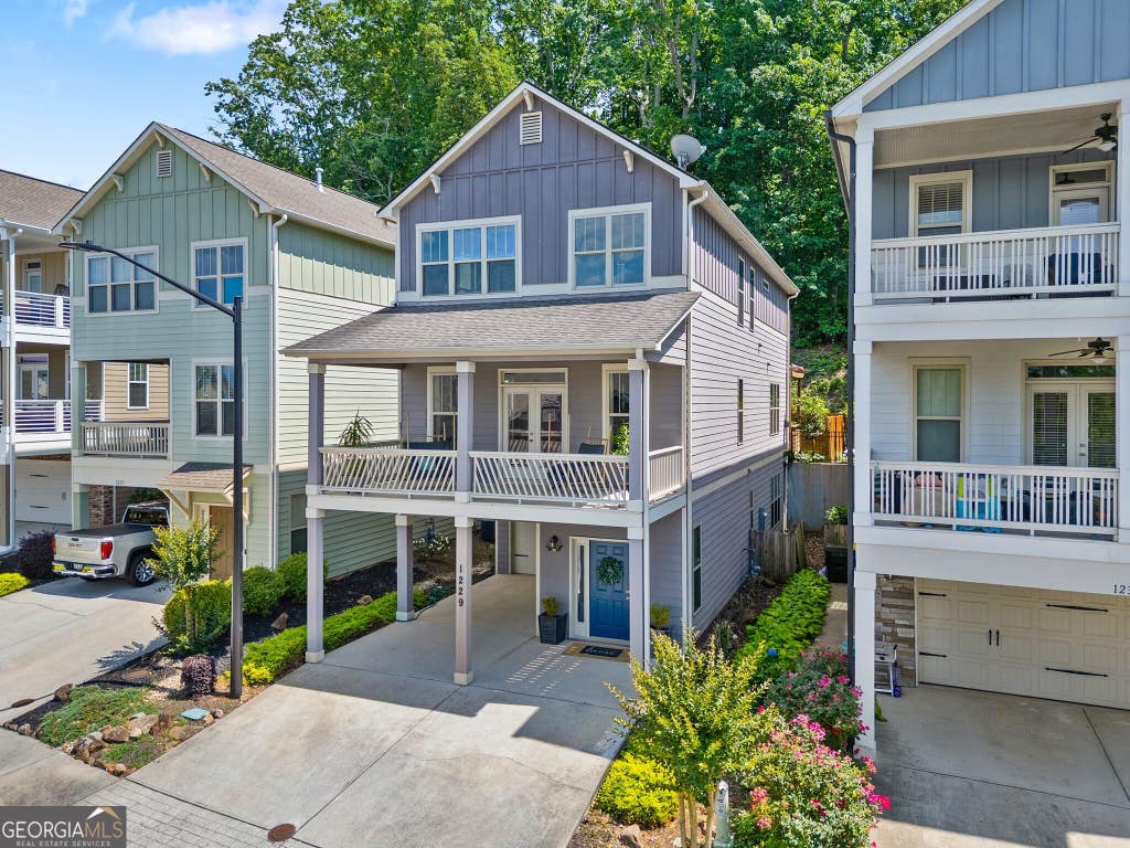 Photo of 1229 Ridenour Lane, Kennesaw, GA 30152 (MLS # 10825992)